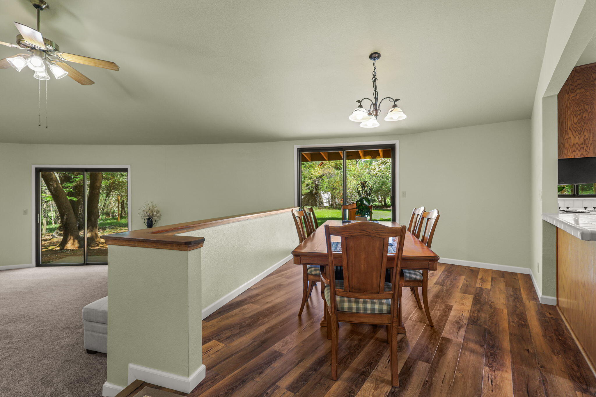 21082 Oak Knoll Road Redding, CA 96003 - Photo 7 of 45 Kitchen