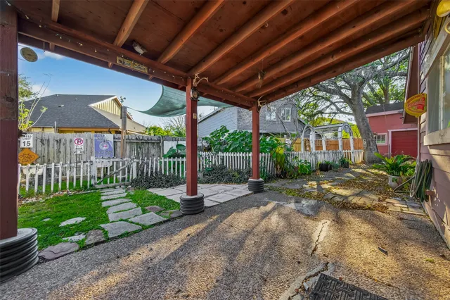 $169,000 | 10647 Chapel Hill Drive, Houston, TX 77099