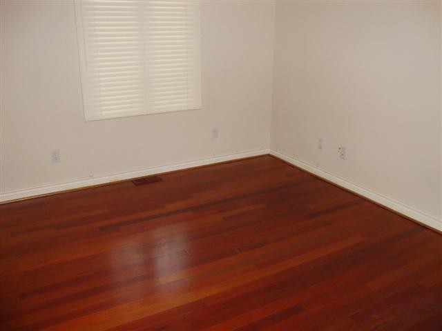 1272 Edgewood Road Birmingham, MI 48009 - Photo 5 of 8 31034714-4.JPG