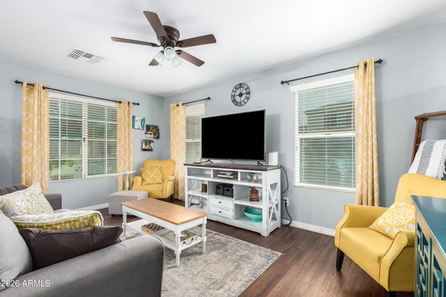 $495,000 | 907 South Henry Lane, Gilbert, AZ 85296