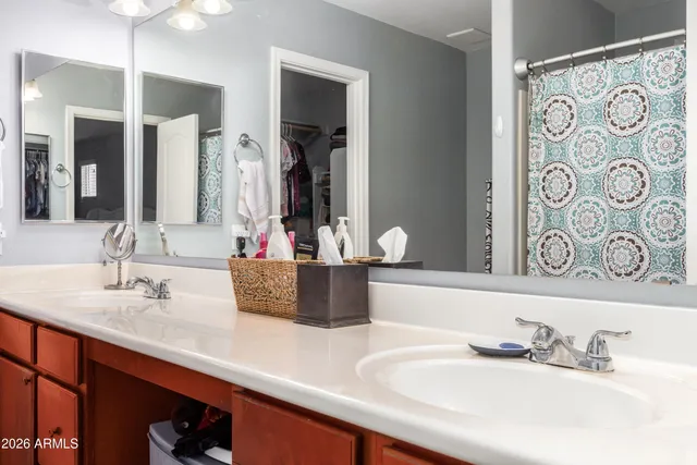 $495,000 | 907 South Henry Lane, Gilbert, AZ 85296