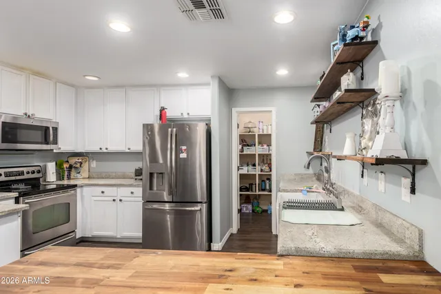 $495,000 | 907 South Henry Lane, Gilbert, AZ 85296