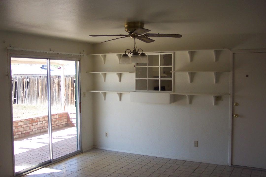 7005 West Monte Vista Road Phoenix, AZ 85035 - Photo 3 of 19 Eat In Kitchen