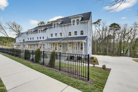 $575,000 | 2944 Chapel Hill Road, Durham, NC 27707