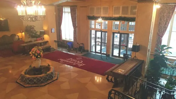 $1,230 | 208 West State Street, Huntington, IN 46750