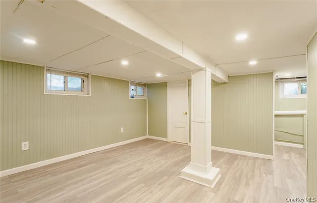 a view of livingroom with an empty space