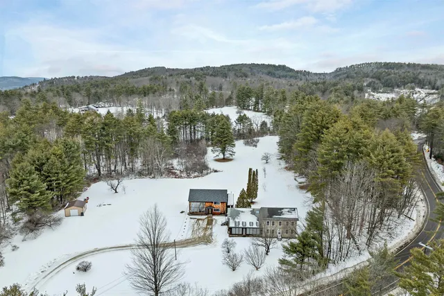 $699,900 | 184 Francestown Road, Bennington, NH 03442