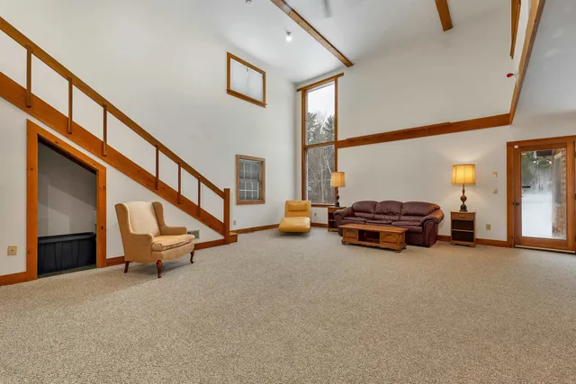 $699,900 | 184 Francestown Road, Bennington, NH 03442