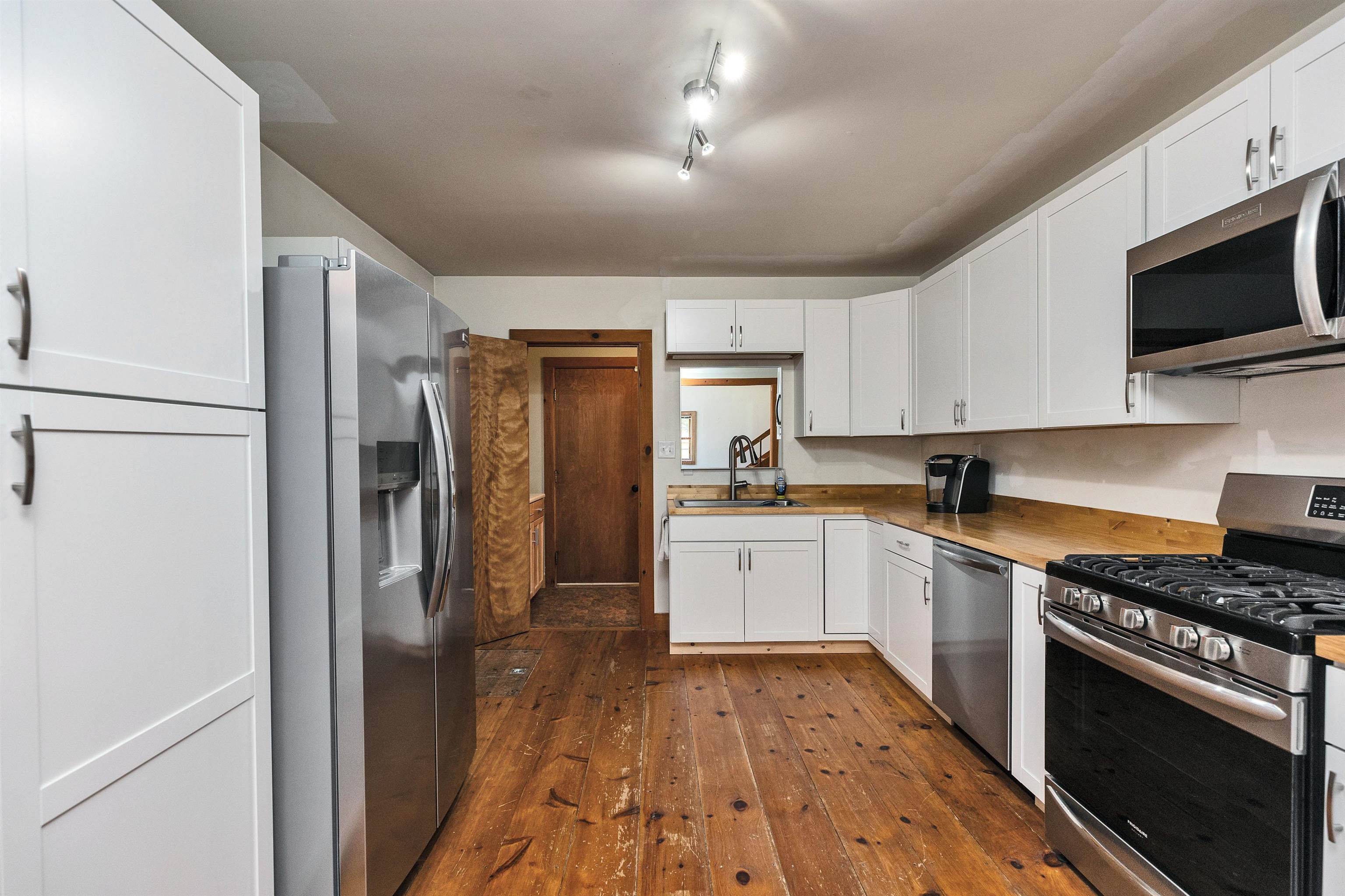 184 Francestown Road Bennington, NH 03442 - Photo 16 of 60