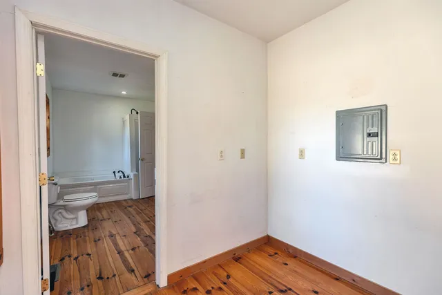 $699,900 | 184 Francestown Road, Bennington, NH 03442