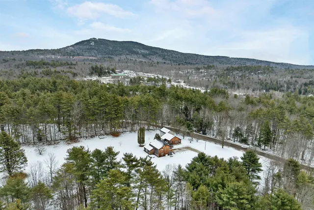 $699,900 | 184 Francestown Road, Bennington, NH 03442