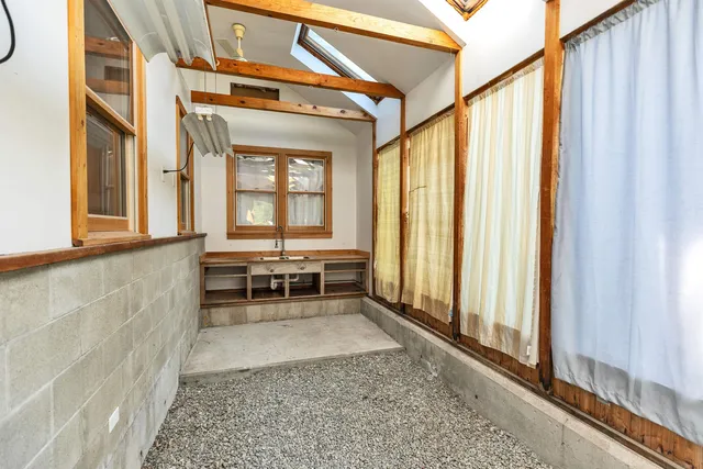 $699,900 | 184 Francestown Road, Bennington, NH 03442