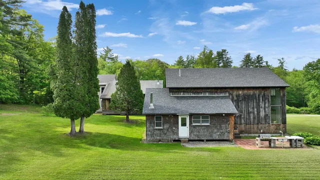$699,900 | 184 Francestown Road, Bennington, NH 03442