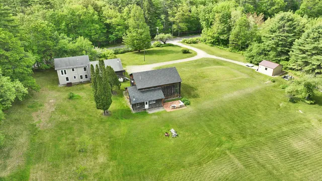 $699,900 | 184 Francestown Road, Bennington, NH 03442