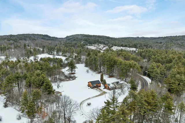 $699,900 | 184 Francestown Road, Bennington, NH 03442