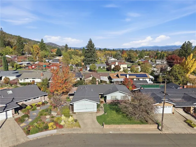 $599,000 | 464 Nokomis Drive, Ukiah, CA 95482