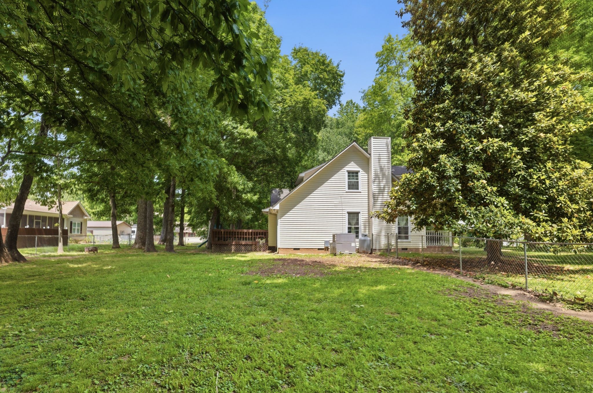 99 Smoke Rise Circle Manchester, TN 37355 - Photo 44 of 45 a view of a house with a yard
