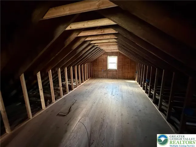 $2,100 | 216 Mulberry Street, Bath, PA 18014