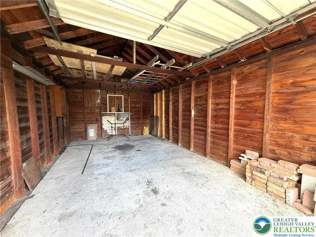 $2,100 | 216 Mulberry Street, Bath, PA 18014