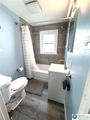 $2,100 | 216 Mulberry Street, Bath, PA 18014