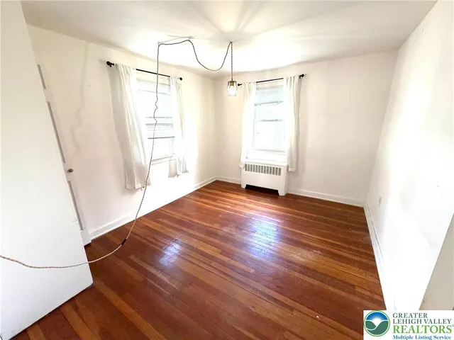 $2,100 | 216 Mulberry Street, Bath, PA 18014