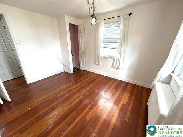 $2,100 | 216 Mulberry Street, Bath, PA 18014