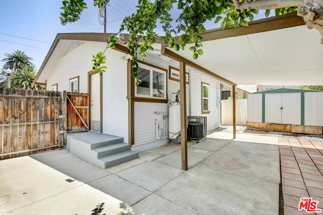 3370 1st Street Riverside, CA 92501 - Photo 4 of 14