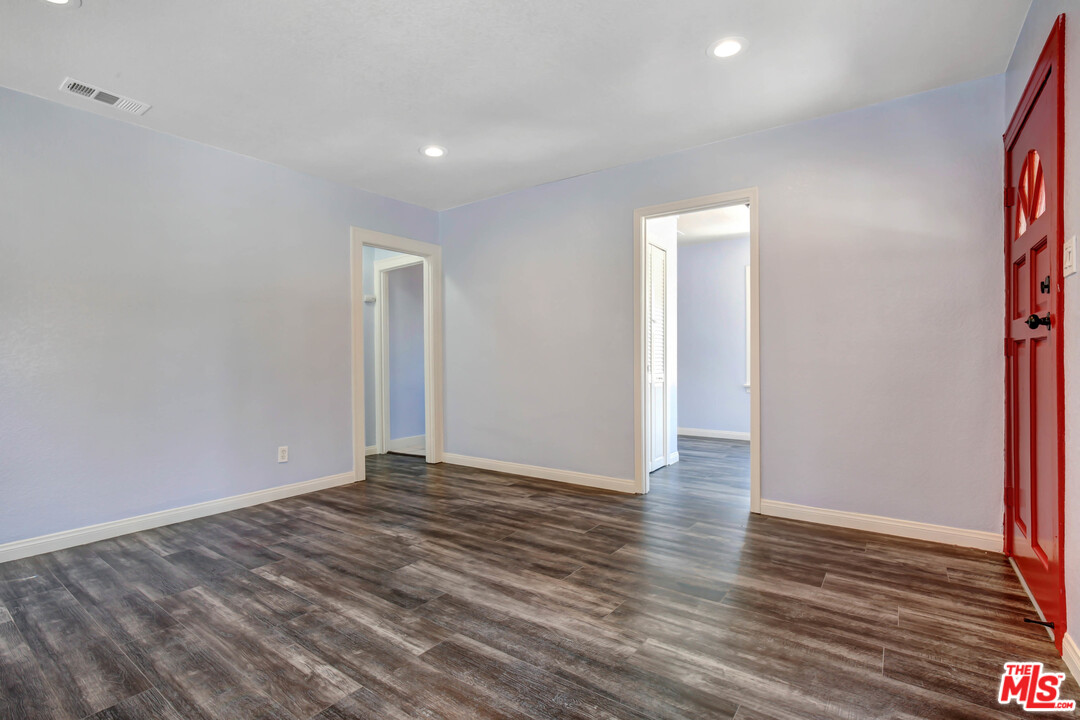3370 1st Street Riverside, CA 92501 - Photo 7 of 14