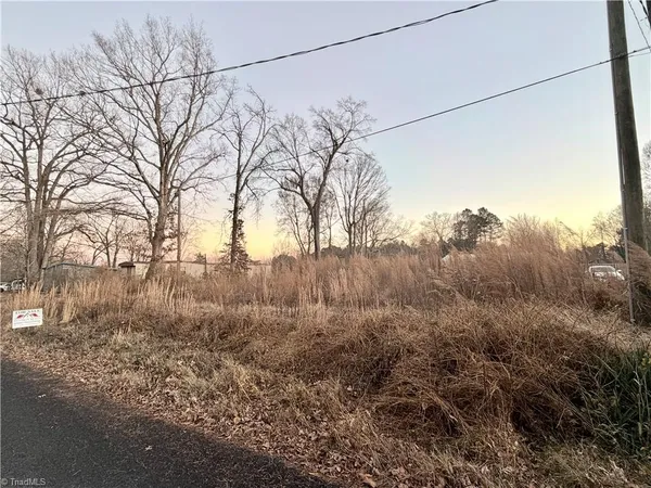 $39,900 | 6147 Mendenhall Place, Archdale, NC 27263