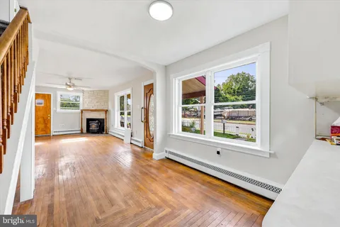 $349,000 | 505 West 2nd Street, Essington, PA 19029