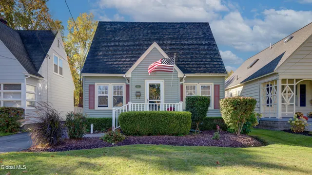 $269,900 | 623 Charles Street, Glenville, NY 12302