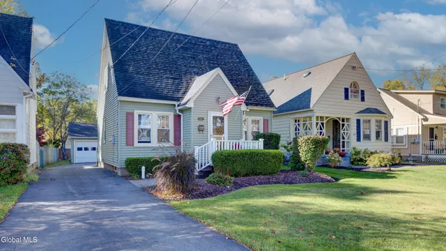 $269,900 | 623 Charles Street, Glenville, NY 12302