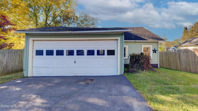 $269,900 | 623 Charles Street, Glenville, NY 12302