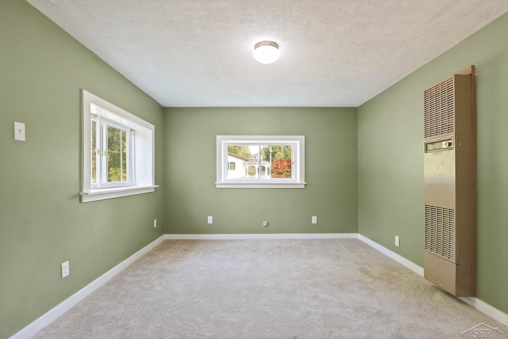 5835 South Huron Road Pinconning, MI 48650 - Photo 5 of 26