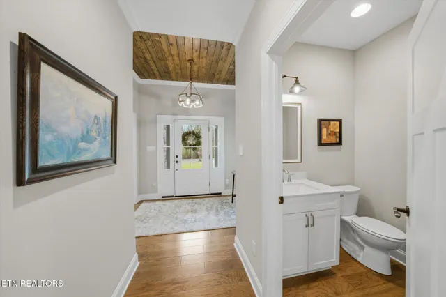 $775,000 | 162 Tsuhdatsi Way, Loudon, TN 37774