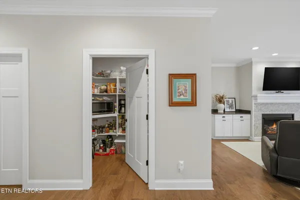 $742,500 | 162 Tsuhdatsi Way, Loudon, TN 37774