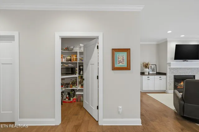 $775,000 | 162 Tsuhdatsi Way, Loudon, TN 37774