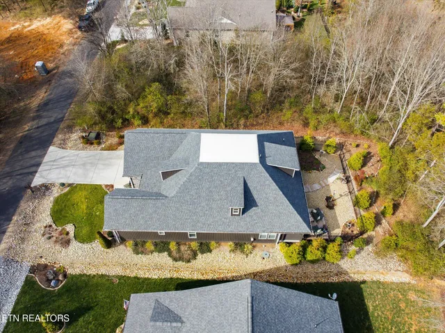 $775,000 | 162 Tsuhdatsi Way, Loudon, TN 37774