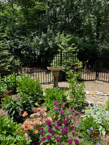 $775,000 | 162 Tsuhdatsi Way, Loudon, TN 37774