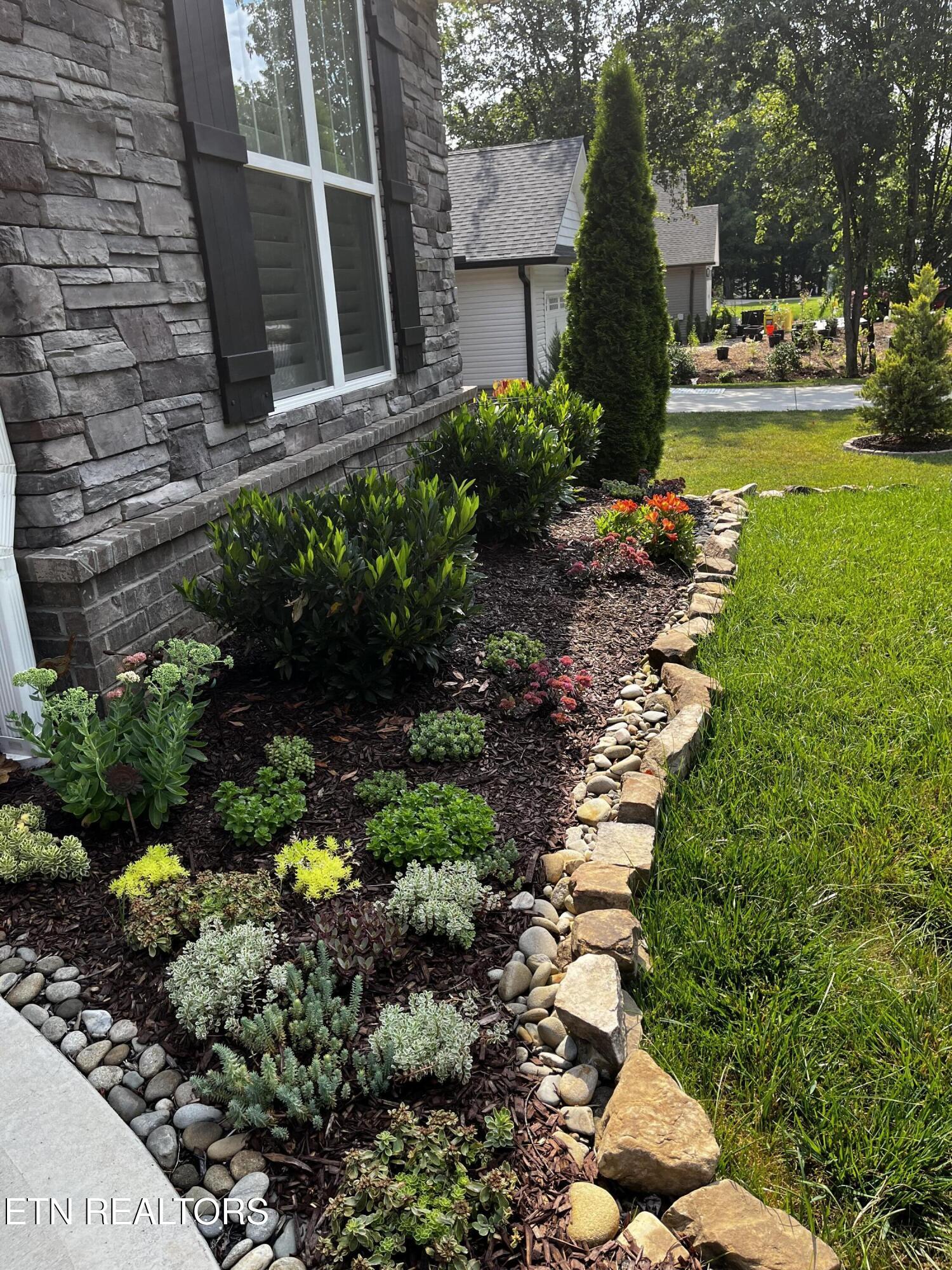 162 Tsuhdatsi Way Loudon, TN 37774 - Photo 8 of 60 IMG_1901