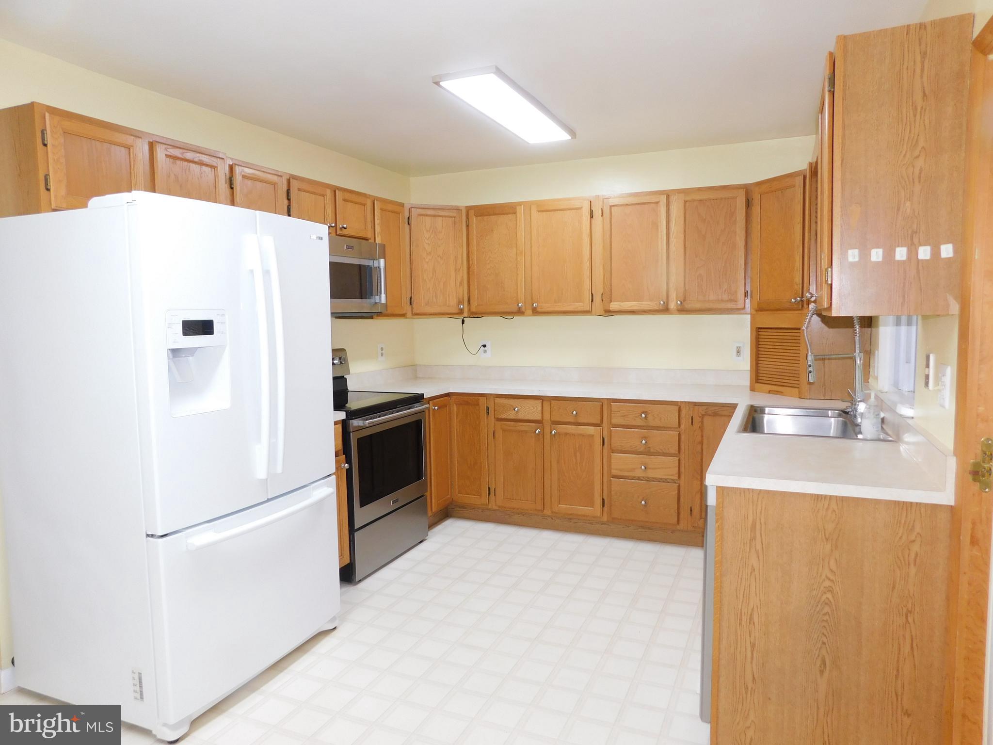 3707 Nile Road Davidsonville, MD 21035 - Photo 5 of 30 Kitchen