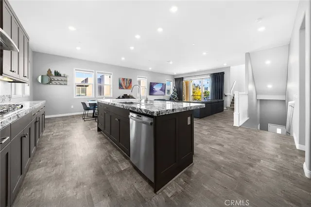 $1,699,000 | 115 Frame, Irvine, CA 92618