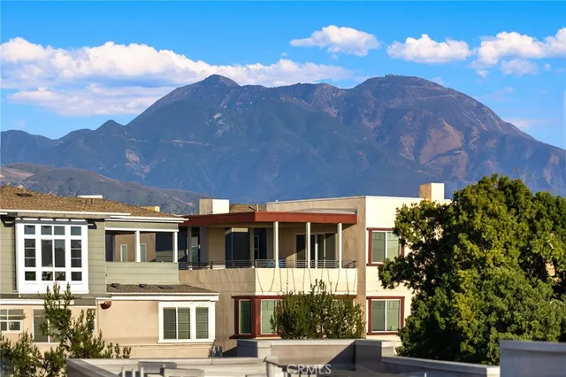 $1,699,000 | 115 Frame, Irvine, CA 92618