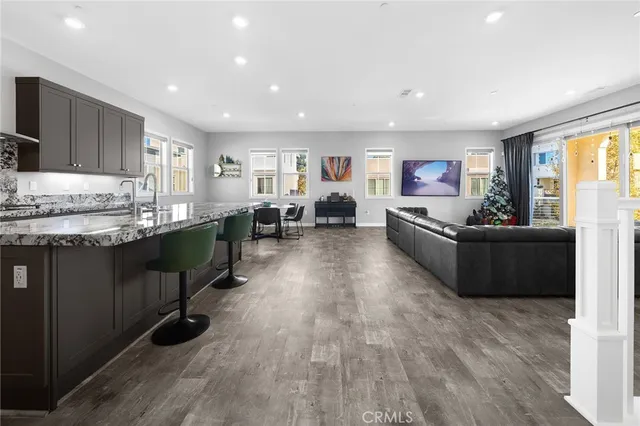 $1,699,000 | 115 Frame, Irvine, CA 92618