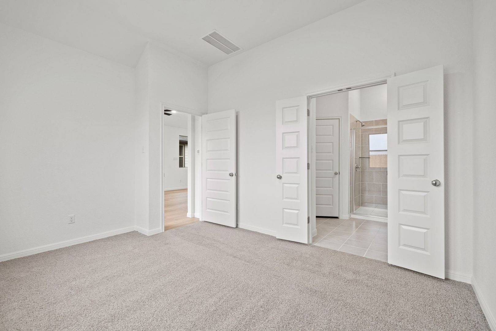 127 Tolo Drive Elgin, TX 78621 - Photo 13 of 39