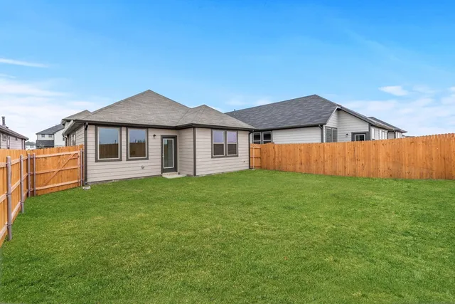 $274,990 | 127 Tolo Drive, Elgin, TX 78621