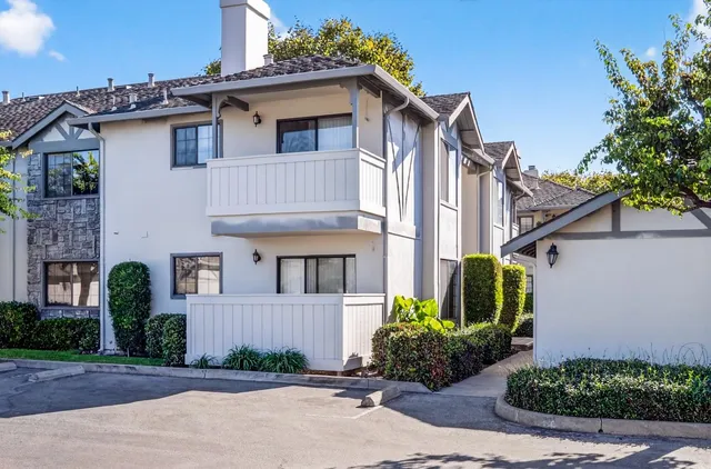 $488,000 | 1056 Padre Drive, Unit 8, Salinas, CA 93901