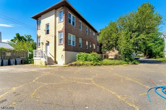 $975,000 | 49 Caldwell Place, Unit 5, Springfield, NJ 07081