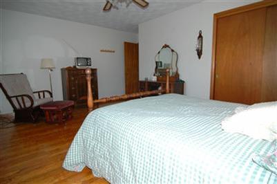 3533 Cleveland Street Clinton, IA 52732 - Photo 14 of 24 Gallery Image 14
