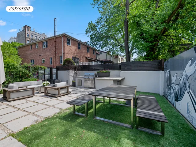 a black and white photo of a living room